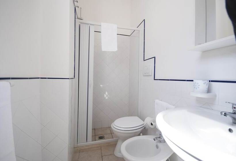 Студия Стандарт, Villa Flora Studios & Apartments