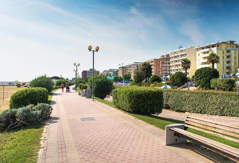 Апартаменты 2 Спальни Вид на Море, Appartamenti Aurora