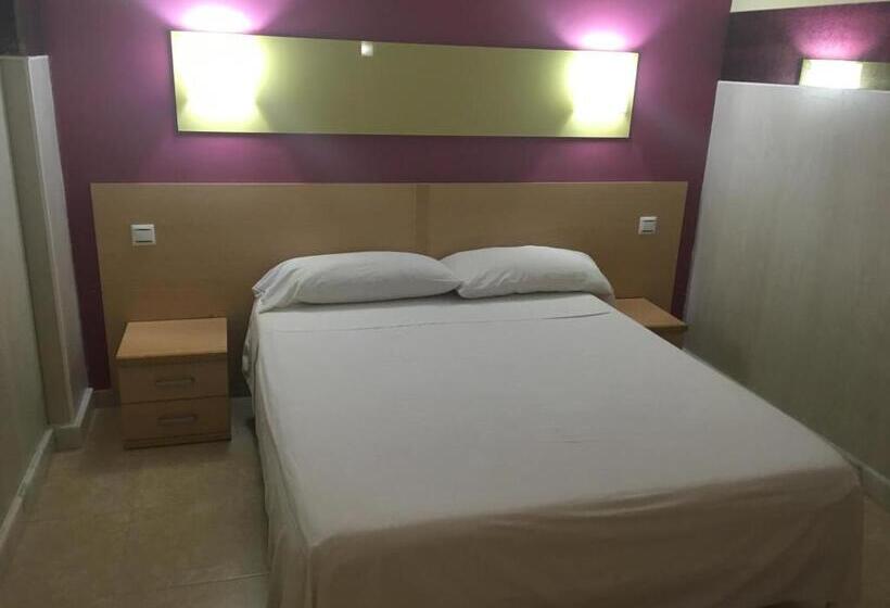 Номер Стандарт, Hostal Ducal