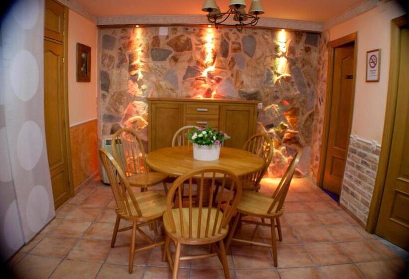 带共用浴室的标准房间, Posada De Peregrinos