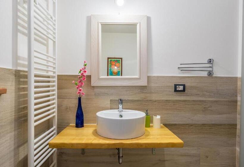 스탠다드 트리플 룸, Agriturismo Fattoria Podere Peciano