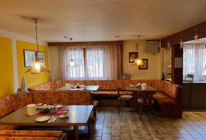 バルコニー付きスタンダードトリプルルーム, Pension Wachter