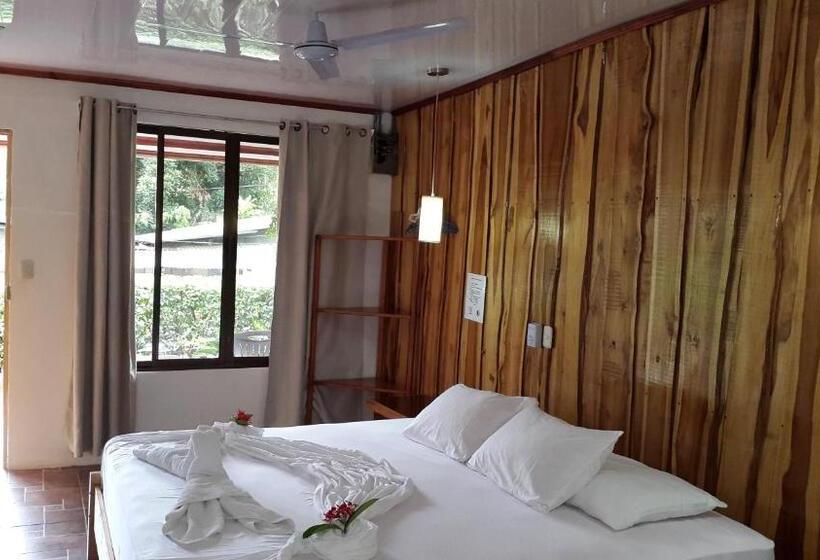 Номер Deluxe, Mirians Place Drake