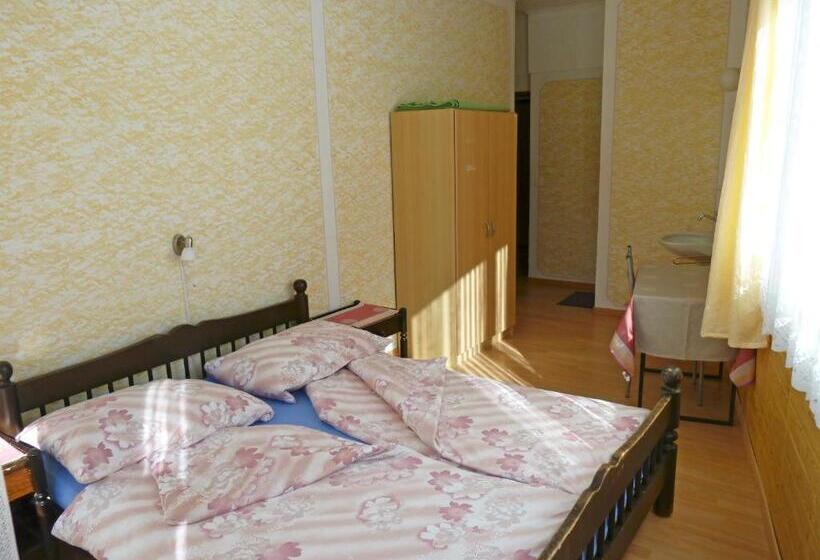 اتاق استاندارد, Pension Schönblick