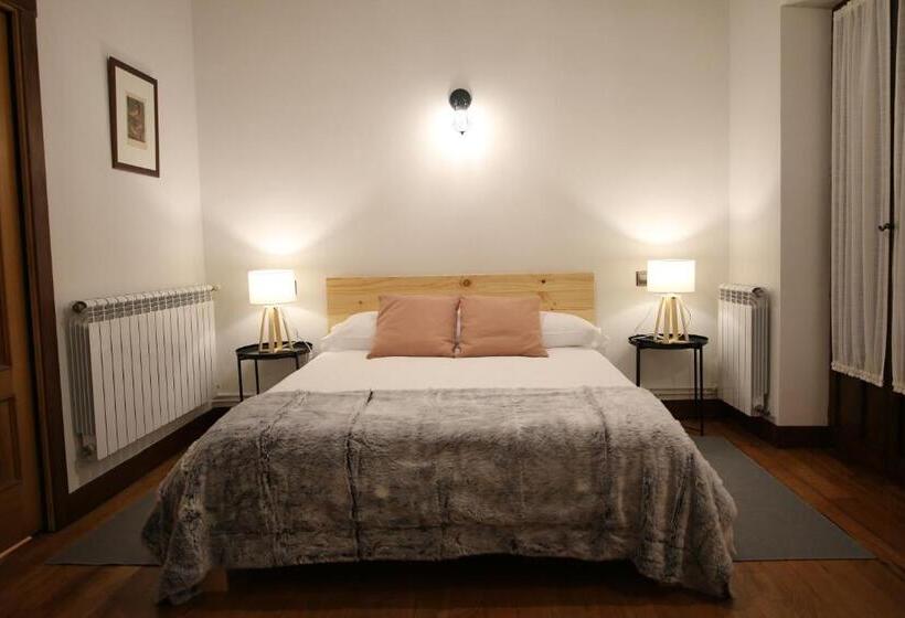 Дом 1 Спальня, Casa Rural Iruso