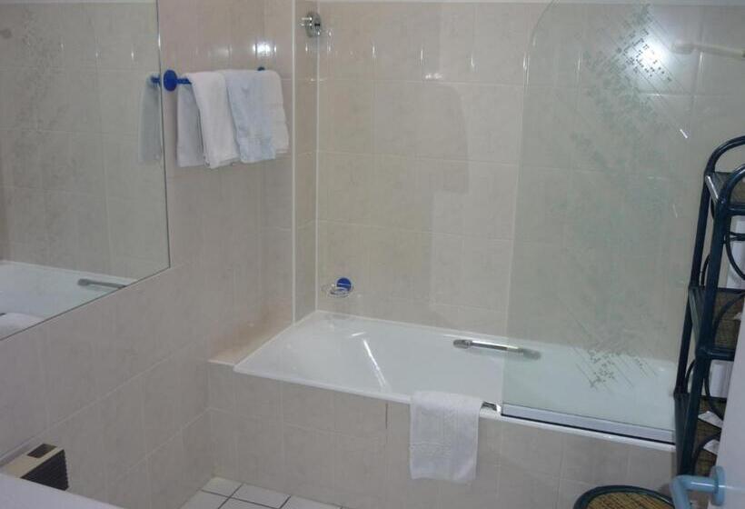 Номер Стандарт, Auberge De L Aspre