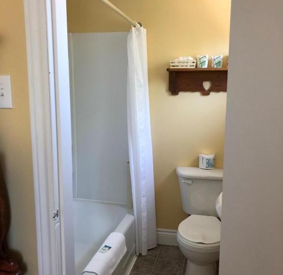 חדר בסיסי, Shining Waters Country Inn