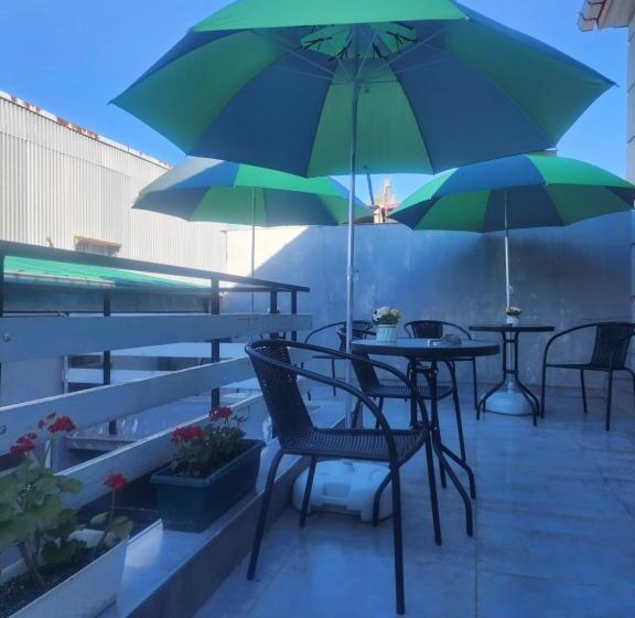 استودیوی استاندارد, Apartments On Vaja Pshavela