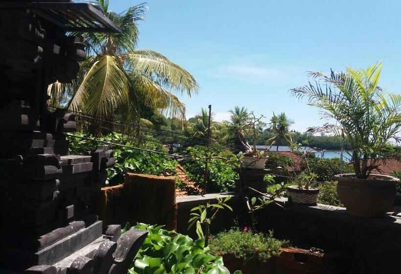 Номер Deluxe с Балконом, Kembar Inn Padangbai