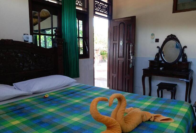 Люкс Deluxe Вид на Море, Kembar Inn Padangbai