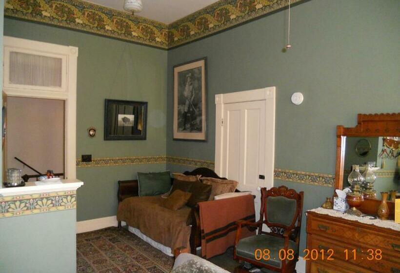 디럭스 룸, Landmark Inn At The Historic Bank Of Oberlin