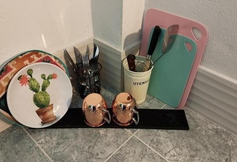 디럭스 스튜디오, Posada Gallinas