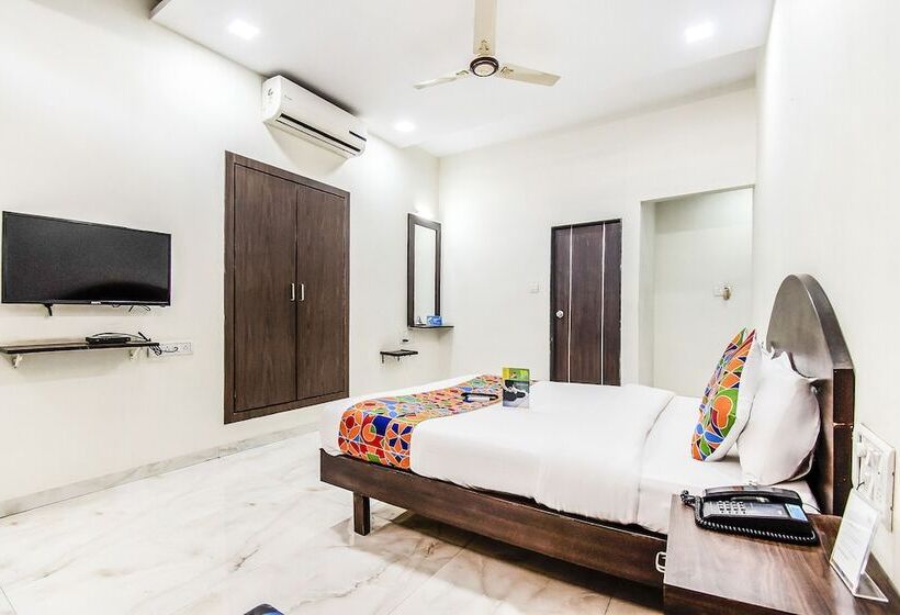 Номер Deluxe, Fabhotel Sahara Inn