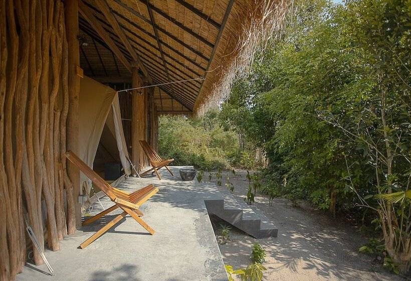 Deluxe Tent, Tamu Koh Rong