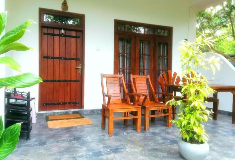 Номер Deluxe, The Cattleya Guest House Sigiriya