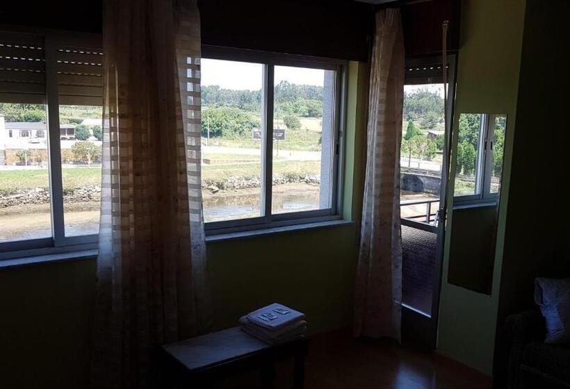 اتاق استاندارد با بالکن, Hostal Bodegón A Cosecha