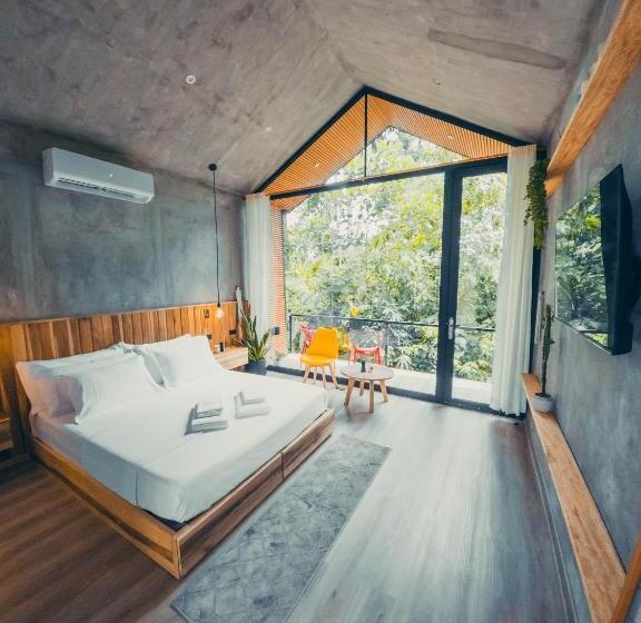 Номер Deluxe с Балконом, Tagua Lodge