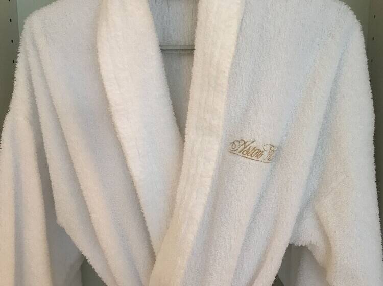 Standart Tek Kişilik Oda, Ewa & Maude Hotel Aston Villa