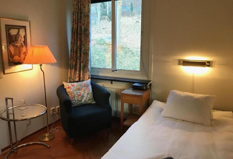 Standart Tek Kişilik Oda, Ewa & Maude Hotel Aston Villa