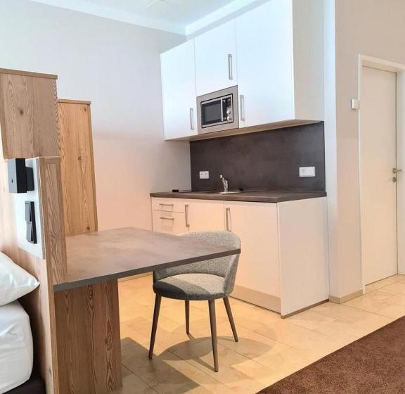 Номер Стандарт, Tt Aparthotel Neuhofen