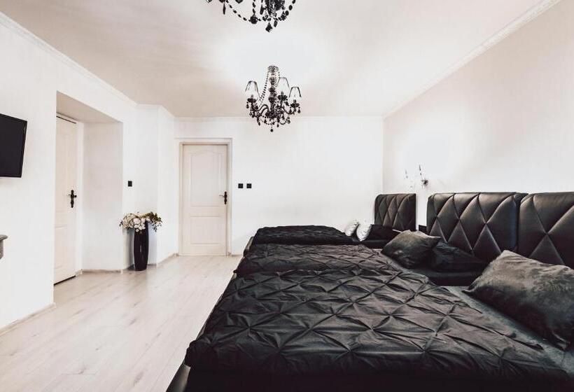 Трехместный Номер Deluxe, Resort Mlýn černovice