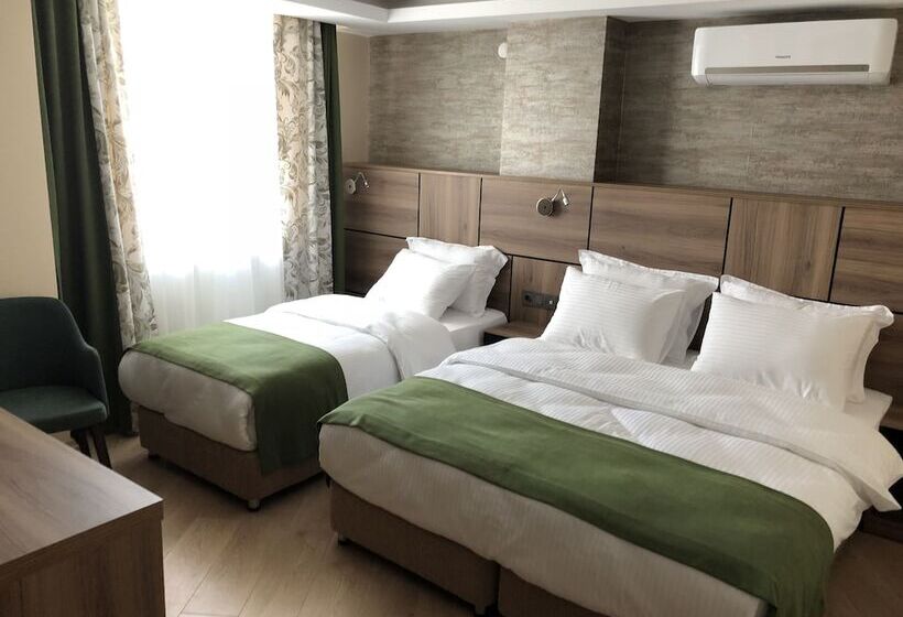 اتاق استاندارد سه نفره, Kemikpark Otel