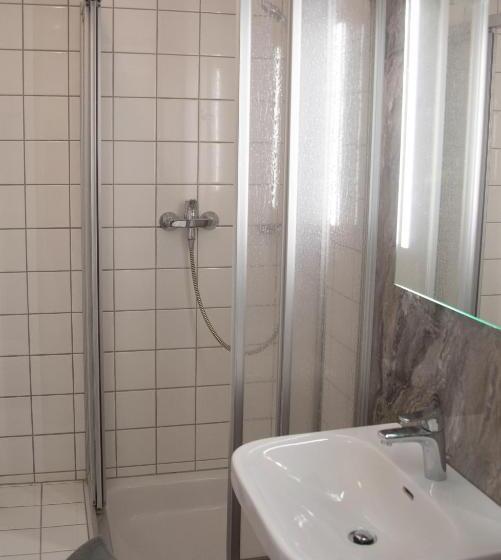 Номер Стандарт, Landgasthof Hotel Zur Linde