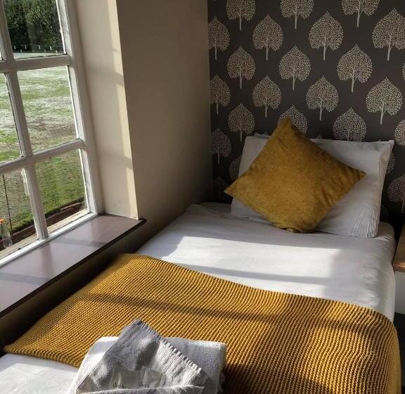 Номер Стандарт Трехместный, Minworth Lodge