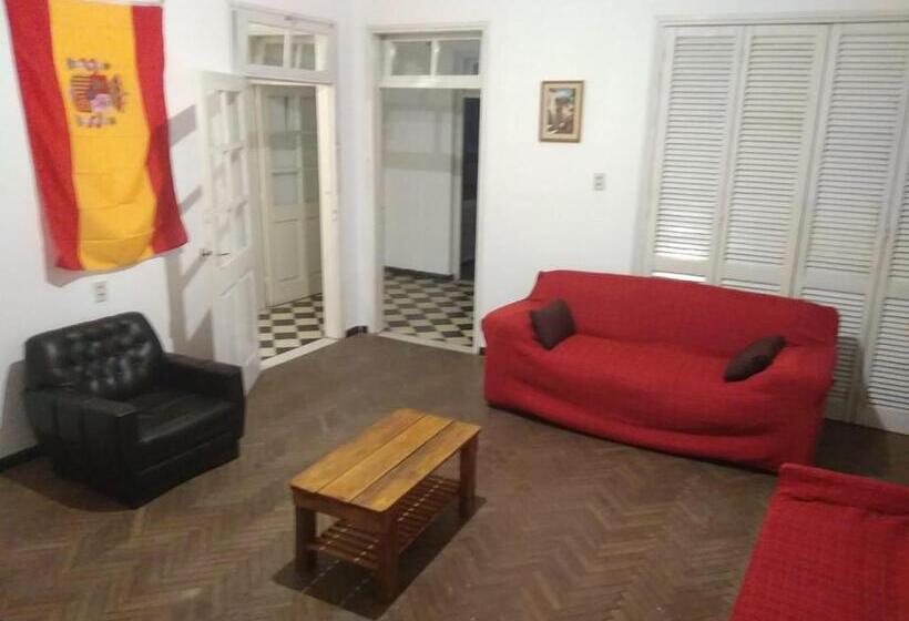 اتاق لوکس, Hostal, Home Sweet Home