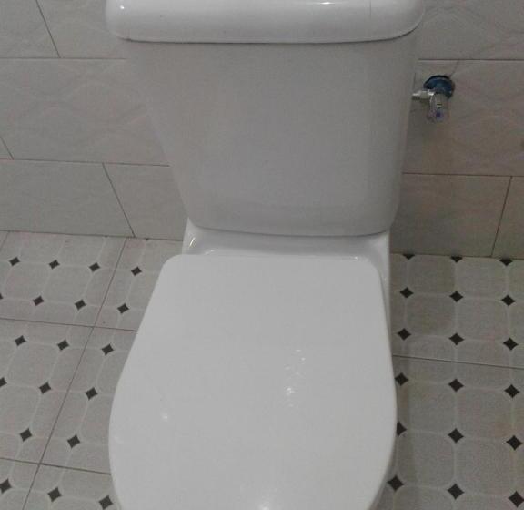 اتاق استاندارد یک نفره, Freedom Guest House