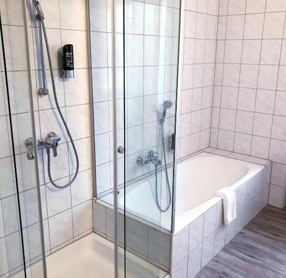 Номер Стандарт, Donauhotel Ingolstadt