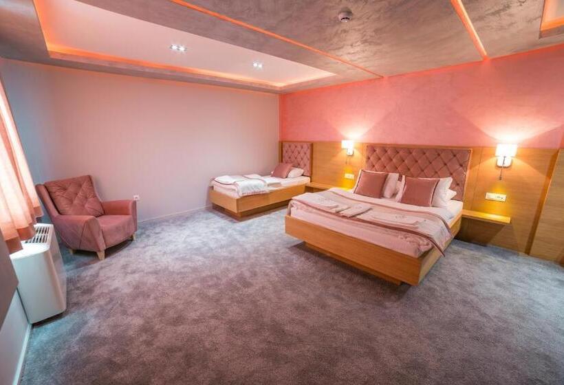 スタンダードトリプルルーム, Motel Felikitas