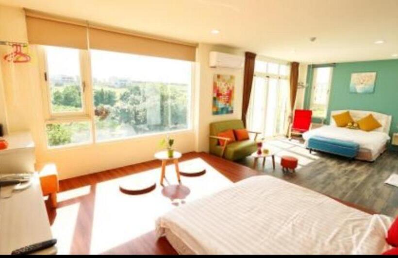 اتاق لوکس با چشم‌انداز دریا, Full Moon Resort