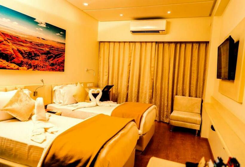 Номер Deluxe, Kyriad Hotel Nashik