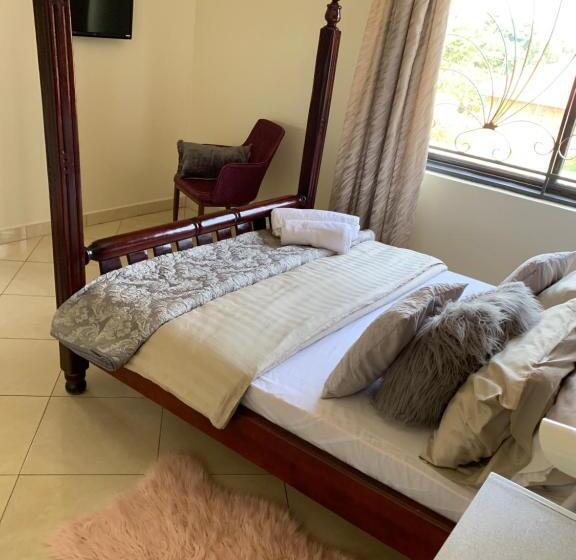 1 Bedroom Apartment Lake View, Trendy Apartments