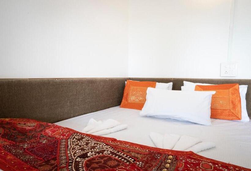 Номер Deluxe Вид на Море с Балконом, De Lavender Luxury Sea View Guest Houses