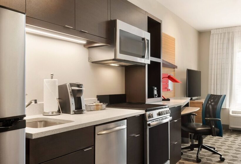 Люкс, Towneplace Suites By Marriott Dubuque Downtown