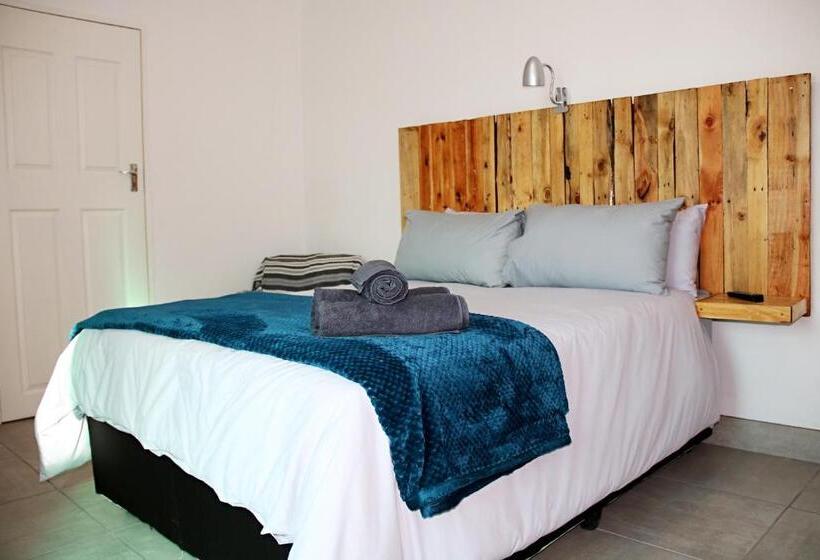 Семейный Номер, Ons Dorpshuis Beaufort West
