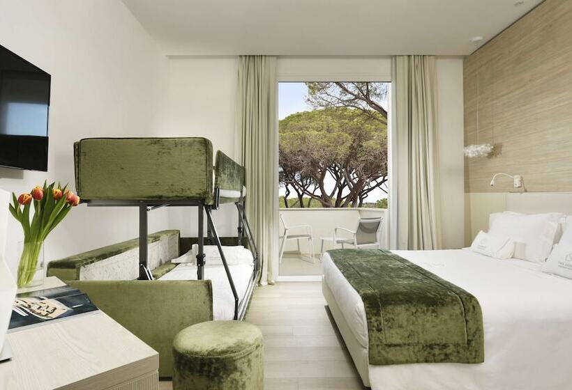 Номер Superior, The Sense Experience Resort