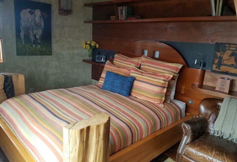 Студия Стандарт, The Inn At Newport Ranch