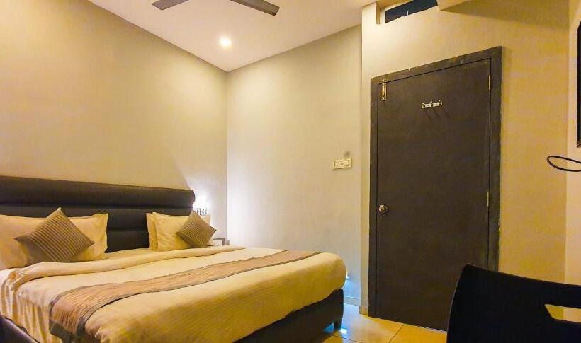 Quarto Superior, Nova Hotel New Crossroad