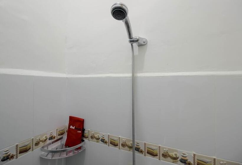 스탠다드 룸, Reddoorz At Tara Homestay Palembang