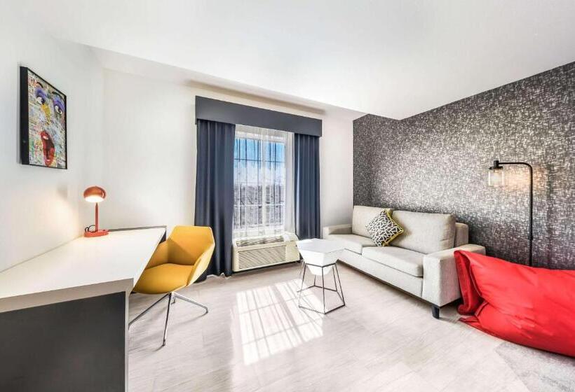Номер Стандарт Кровать Кинг Адаптированный для Инвалидов, Hy Lo Hotel, Ascend Hotel Collection