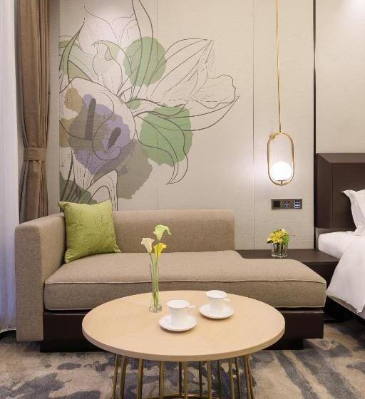 اتاق اجرایی با تخت بزرگ, Buddy Hotel Free Shuttle To Canton Fair Complex During Canton Fair Period