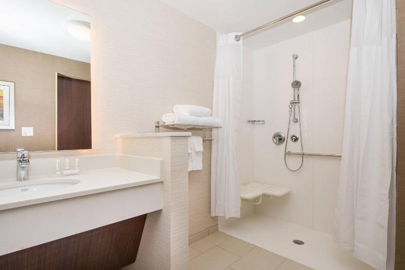 חדר סטנדרט עם מיטת קינג, Fairfield Inn & Suites By Marriott Dayton