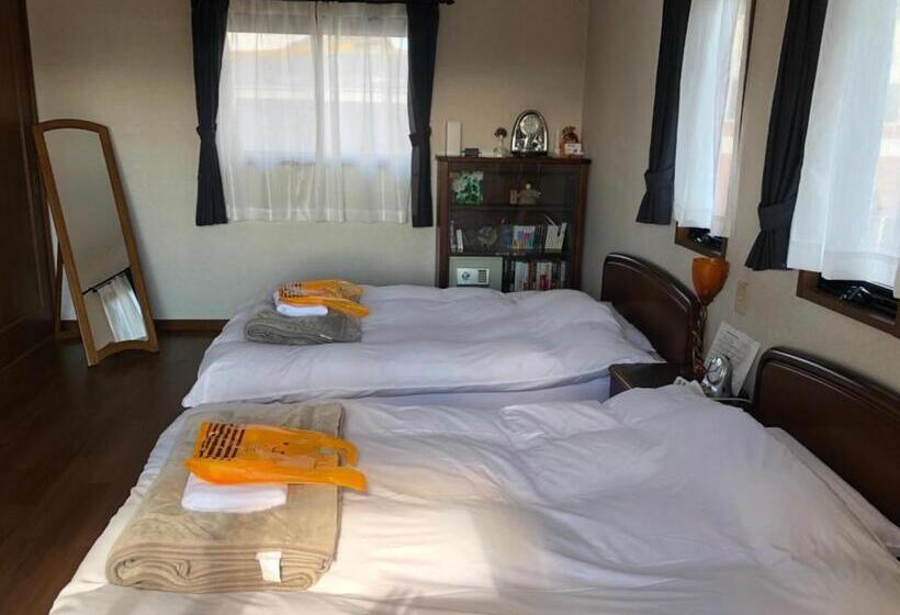 Номер Стандарт 2 Двуспальные Кровати, Guesthouse Gifu Suai