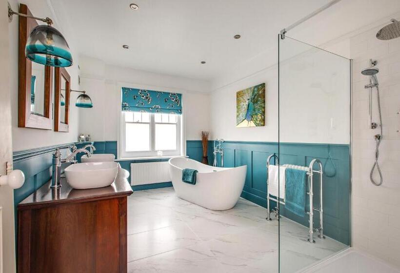 חדר סופריור עם מיטת קינג, Alton House Sheringham