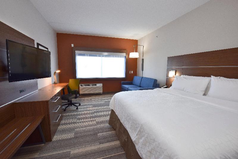 带大床的套房, Holiday Inn Express & Suites   Orlando   Southeast, An Ihg