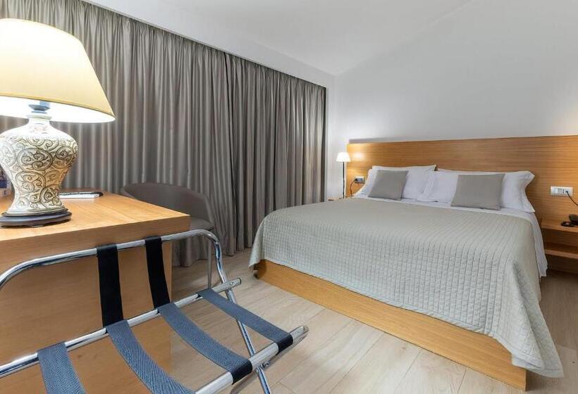 Номер Стандарт, Villa Dei Tigli Resort & Spa