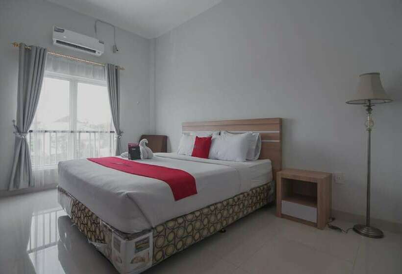 Номер Стандарт, Reddoorz Near Hermes Place Polonia Medan